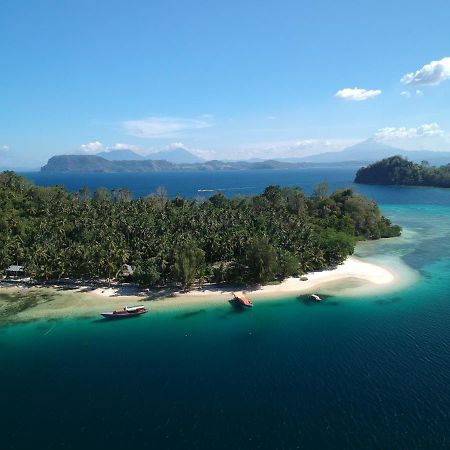 Blue Bay Divers Likupang Bangka Luaran gambar