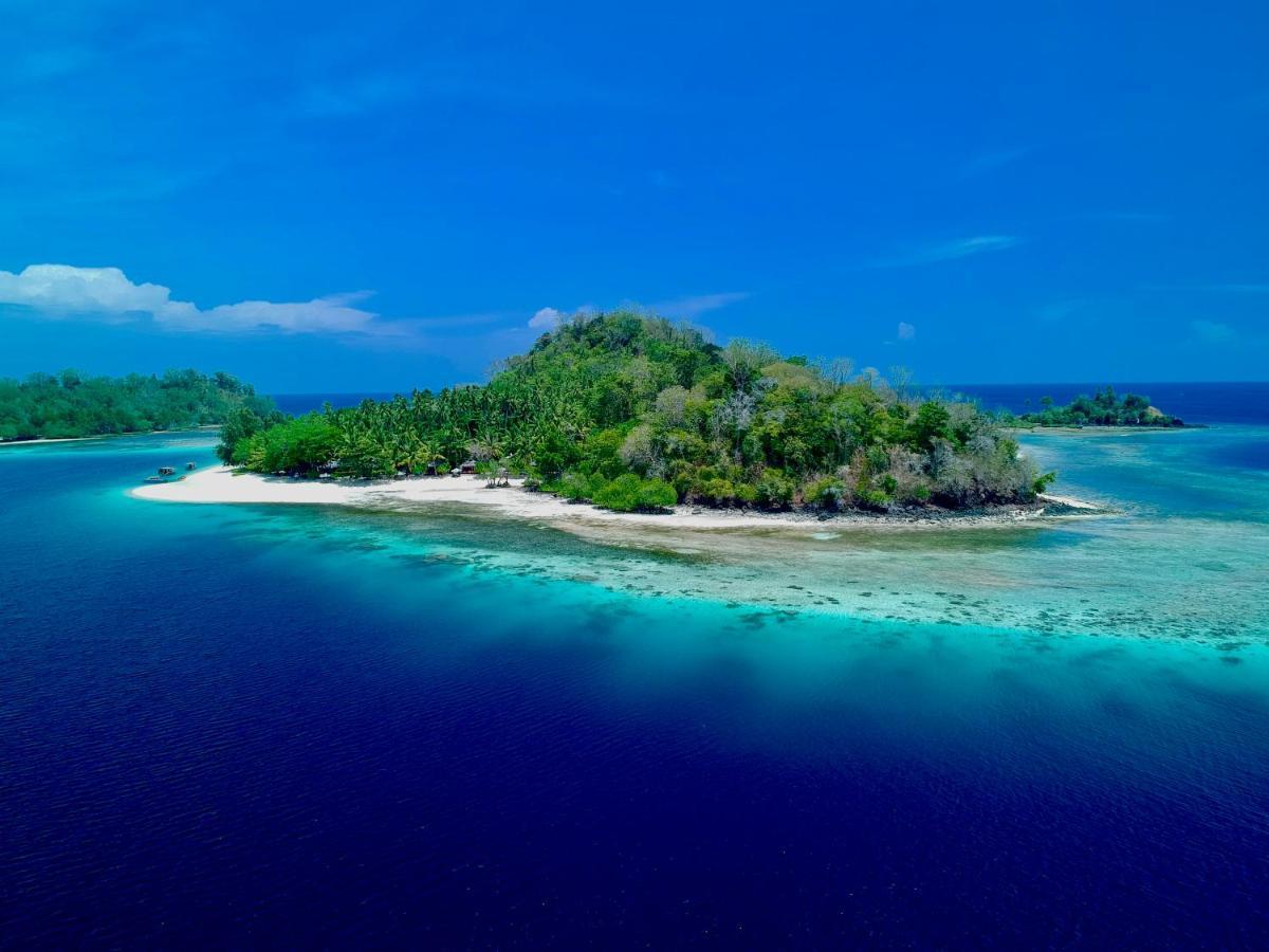 Blue Bay Divers Likupang Bangka Luaran gambar