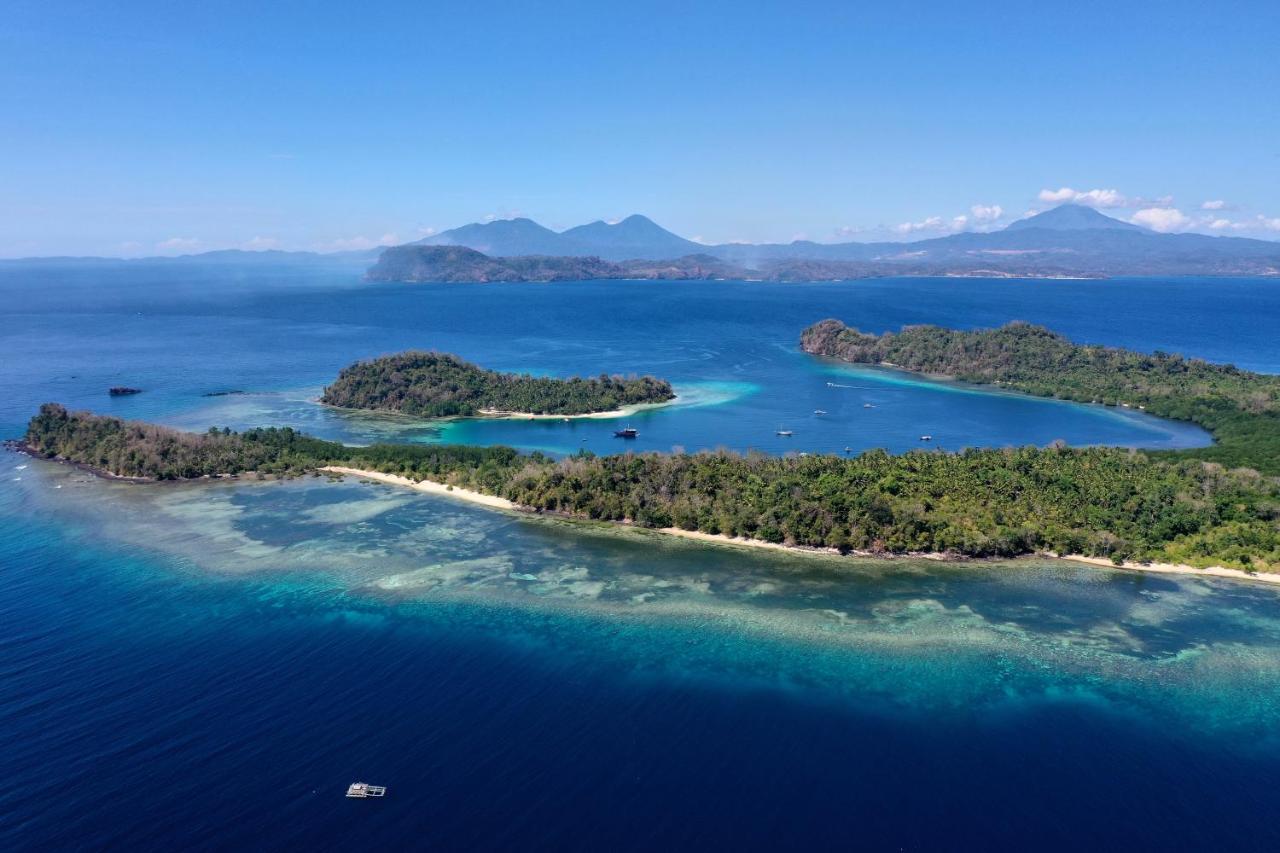 Blue Bay Divers Likupang Bangka Luaran gambar