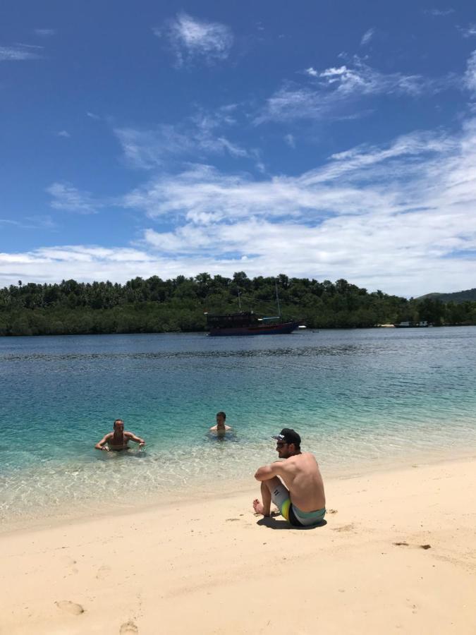 Blue Bay Divers Likupang Bangka Luaran gambar